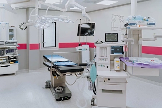 4 операционных зала KARL STORZ, оснащенных европейским оборудованием экспертного класса для большой хирургии через маленькие проколы