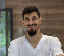 Атавов Дамир Рашитханович